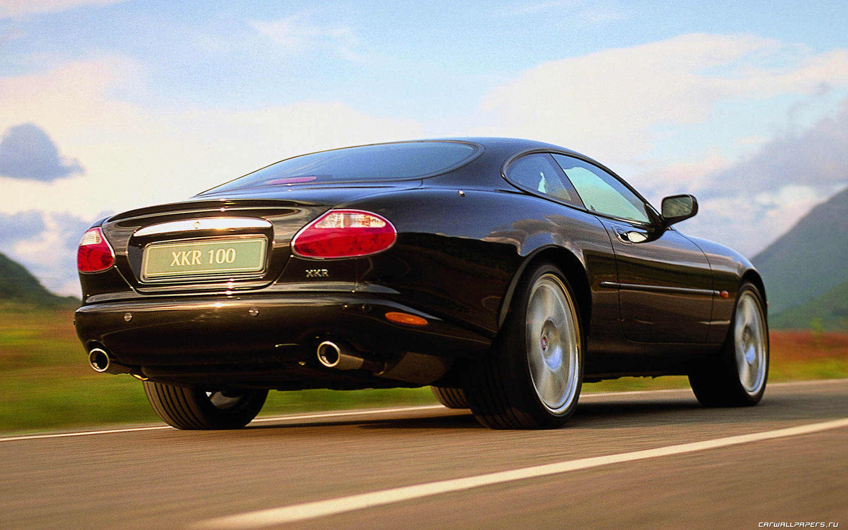 Jaguar XKR technical specifications and fuel economy